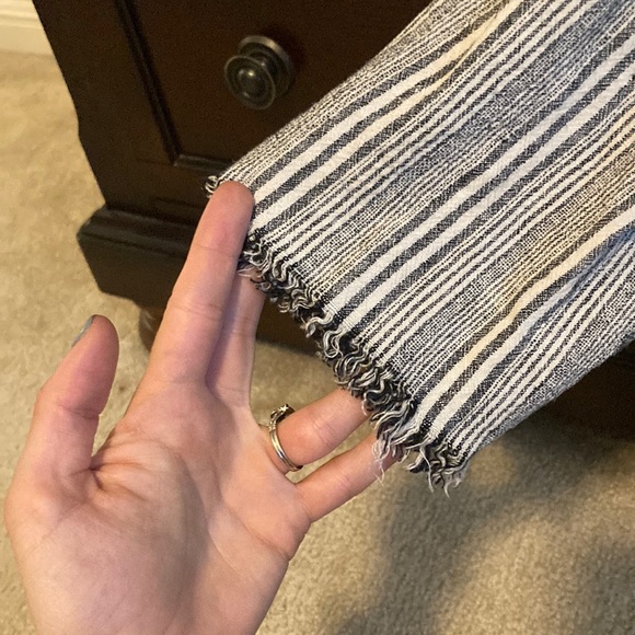 B.L.E.U Rails Striped Button-Up Shirt - Picture 4 of 7